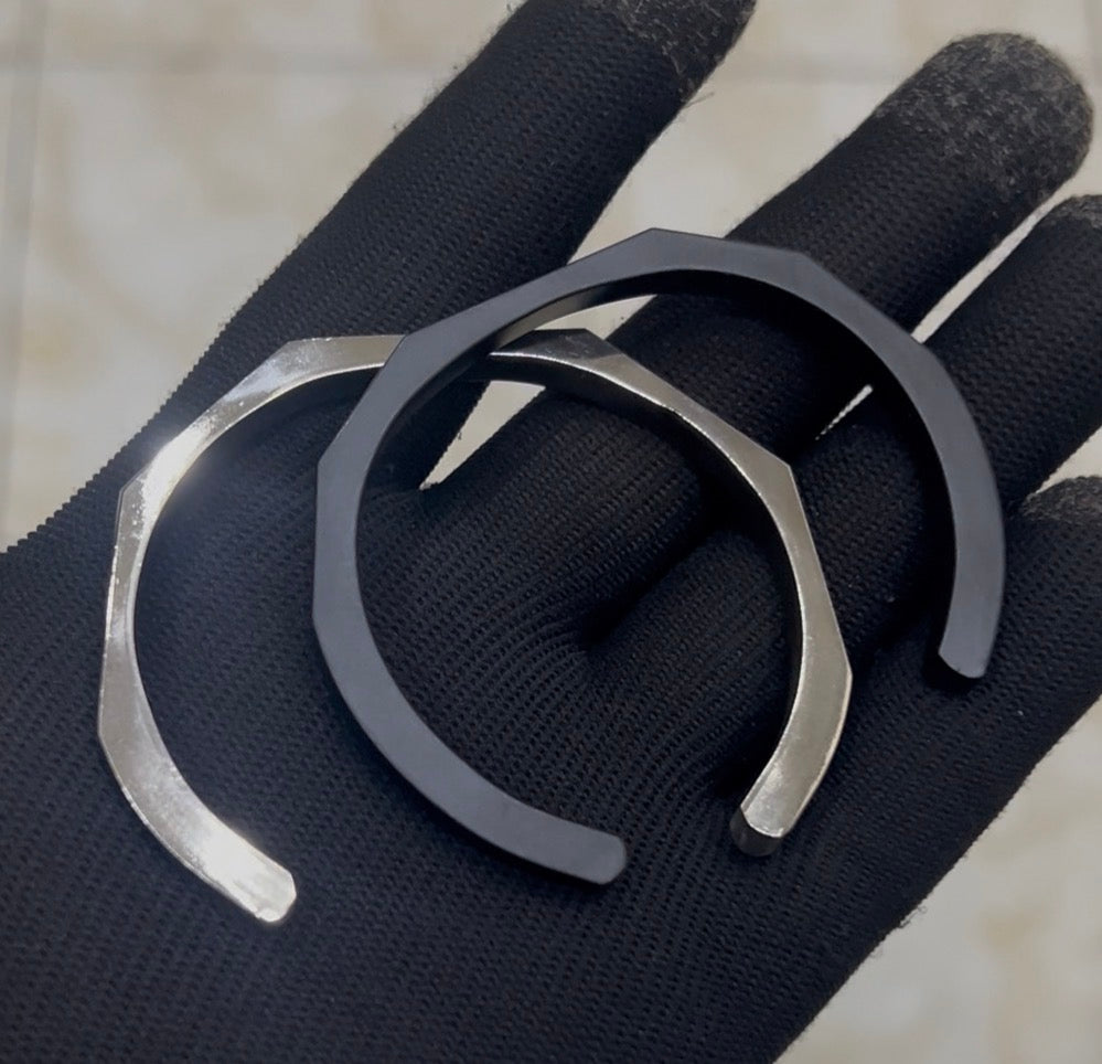 STAINLESS STEEL CUFF BRACELET